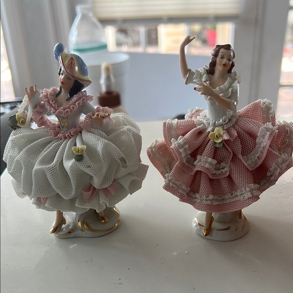dresder Other - Elegant Pink and White Ruffled Cake Toppers